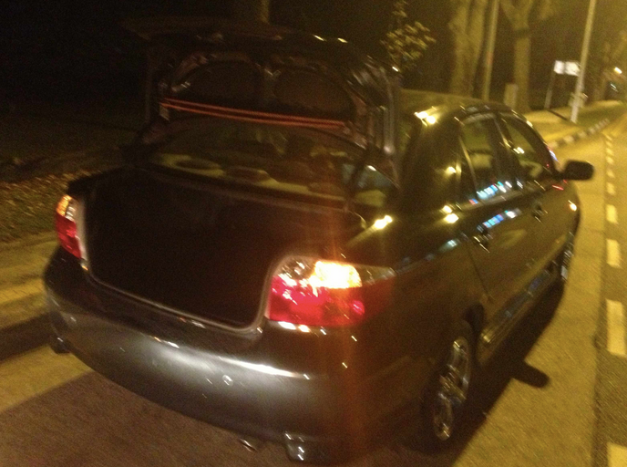 Car-parked-punctured-tyre